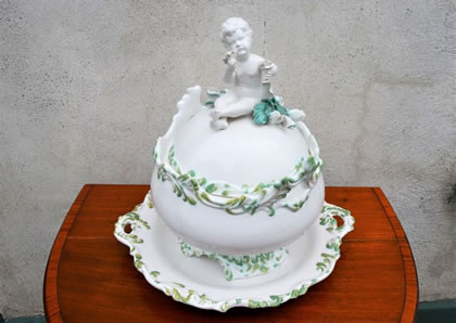 Italian porcelain tureen & stand