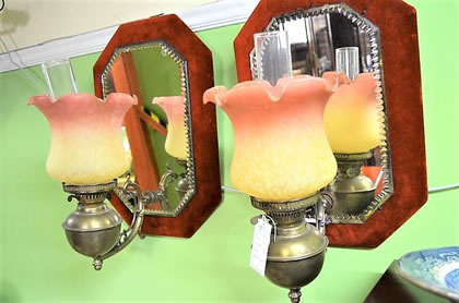 Pair of oil lamp brackets (modern shades)