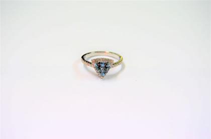18ct gold aqua & diamond ring