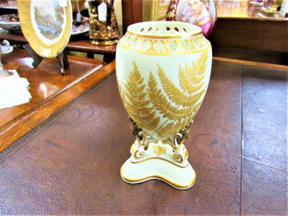 grainger worcester vase 