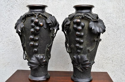 Pair 19th century japanese bronze vases