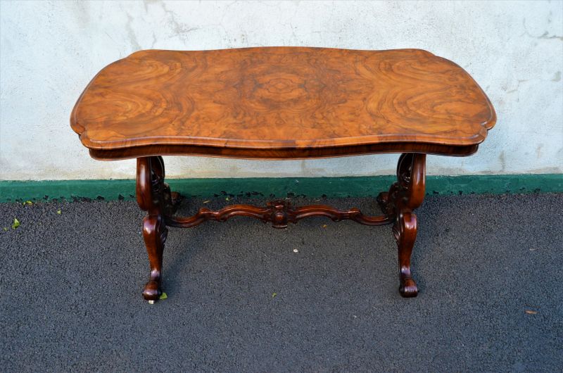 Victorian burr walnut  side table