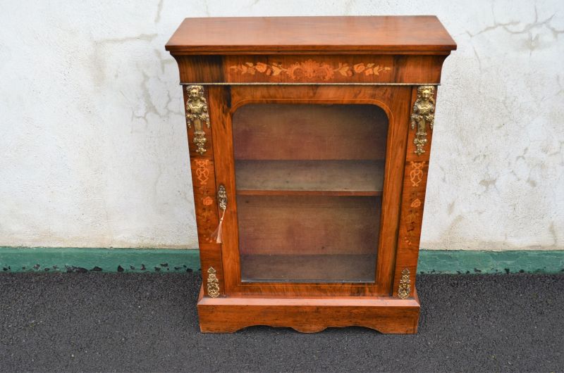 Victorian walnut cabinet