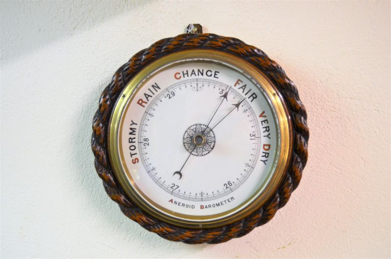 Oak cased barometer 