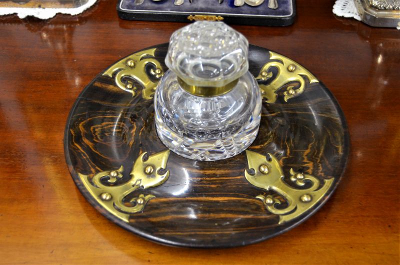 Victorian coromandle & brass ink well