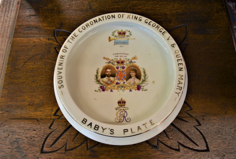 Shelly porcelian coronation bowl