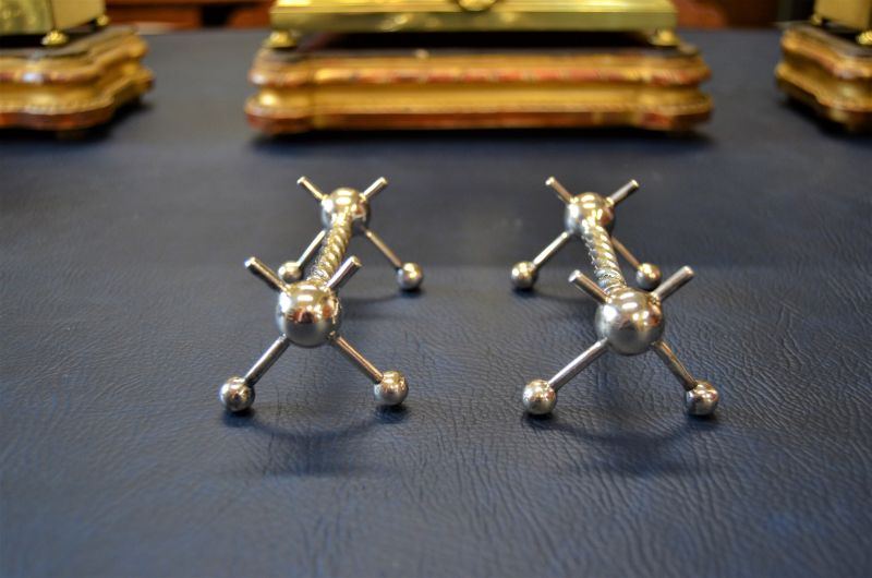 Silver knife rests 