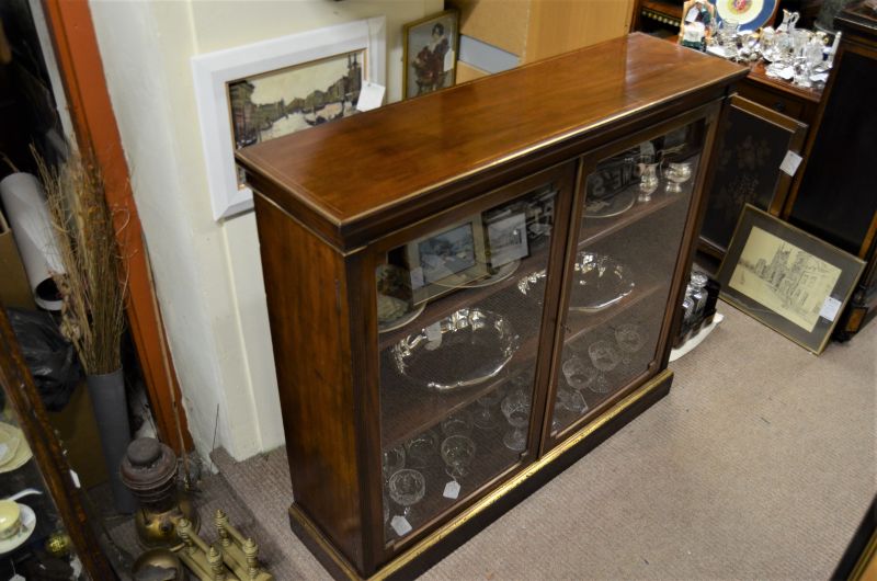 Victorian mahogany two door floor bookcase