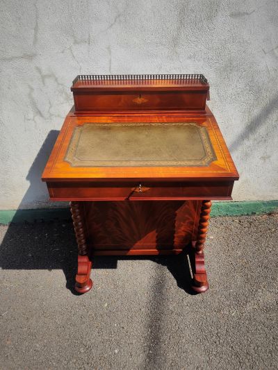 Mahogany davenport desk