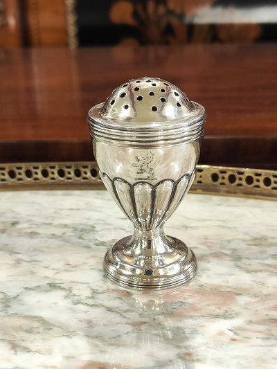 georgian silver pepperette