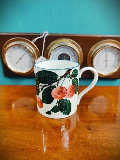 Wemyss pottery mug