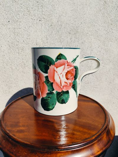 Wemyss pottery mug