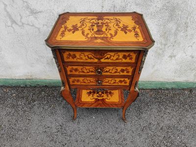 French pedestal