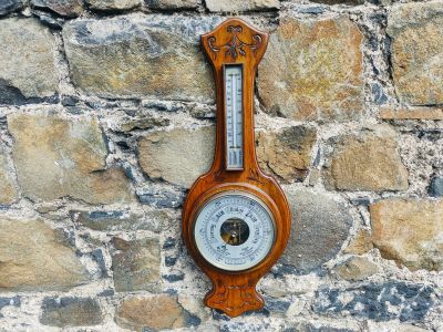 Oak cased barometer 