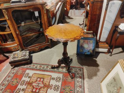 Victorian burr-walnut occasional table