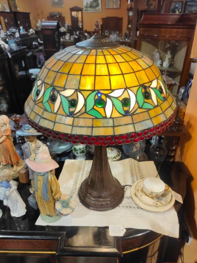 Tiffany lamp