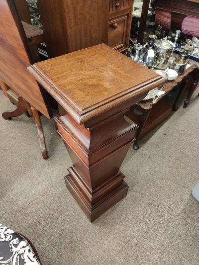 Edwardian oak pedestal