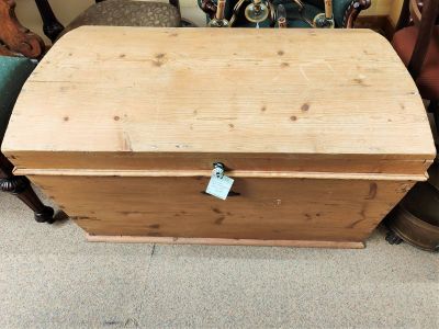 Victorian pine trunk / chest