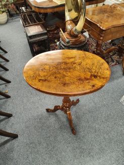 Victorian burr walnut occasional table