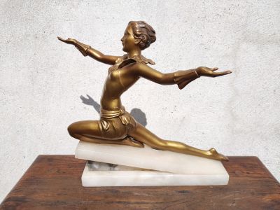 Art deco spelter figure on marble plinth