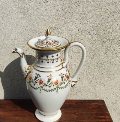 19th century french porcelain pot