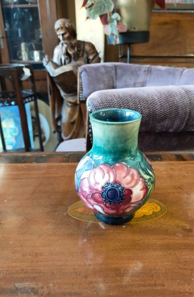 moorcroft vase (small)