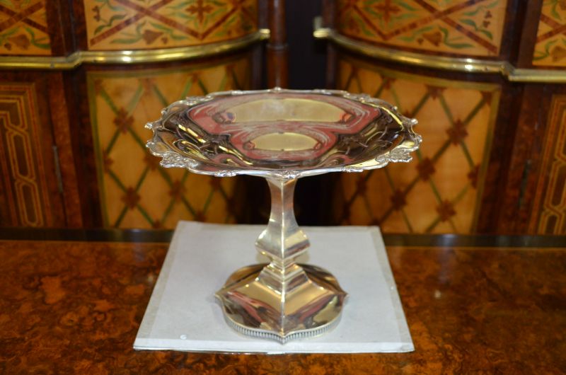 Silver compote centre piece