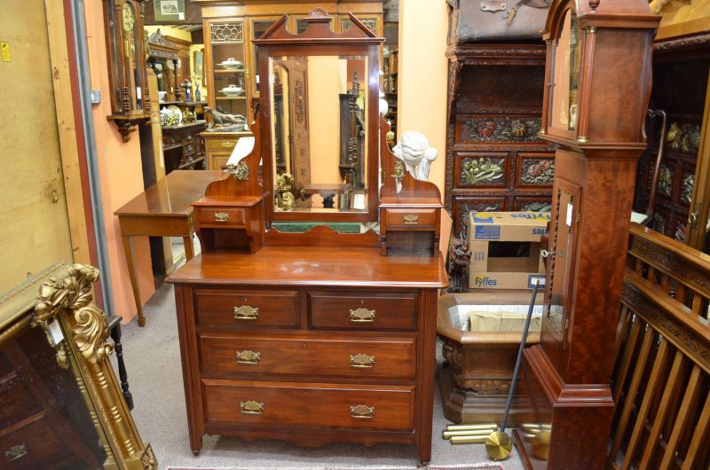 Mahogany Dressing Table 