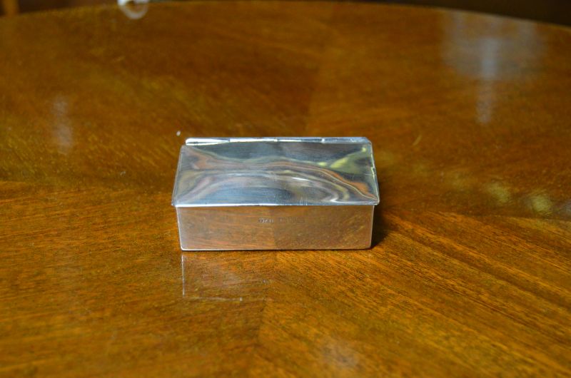 Silver vesta case