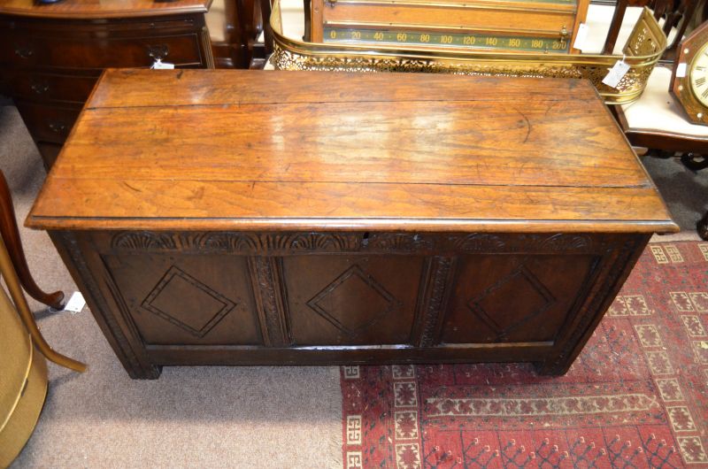 Oak coffer 