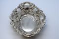 Pair silver dishes Thumbnail 3