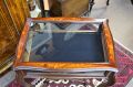 Mahogany display table Thumbnail 3