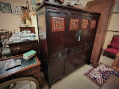 Large chinese cabinet Thumbnail 3