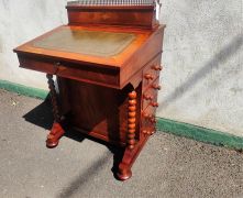 Mahogany davenport desk Thumbnail 3