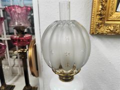 1950s oil lamp Thumbnail 2