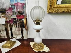 1950s oil lamp Thumbnail 3