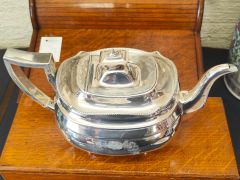 Georgian silver tea pot Thumbnail 6