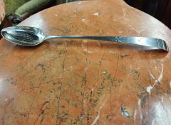Irish silver serving spoon Thumbnail 3