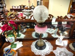 Victorian oil lamp Thumbnail 3