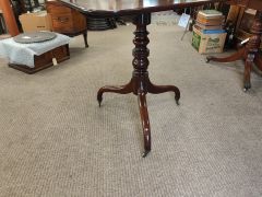 Georgian mahogany snap-top table Thumbnail 3