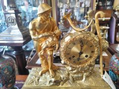 19th century gilt bronze mantle clock Thumbnail 4