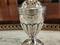 georgian silver pepperette Thumbnail 3