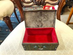 Enamel box Thumbnail 3
