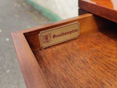 Mahogany book stand Thumbnail 3