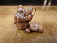 Japanese carved wooden inro Thumbnail 3