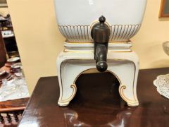 1920s porcelain urn Thumbnail 4