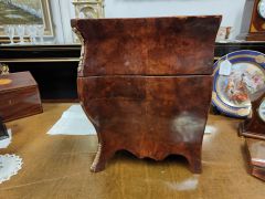French style walnut chest / decanter box Thumbnail 3