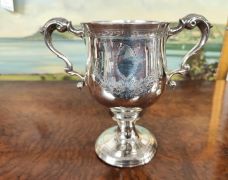Pair of 18th century irish silver cups Thumbnail 3