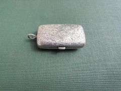 Silver sovereign case Thumbnail 3