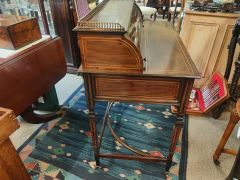 Edwardian mahogany desk Thumbnail 4